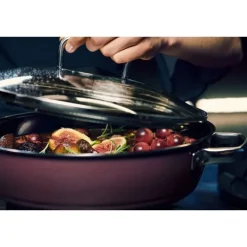Pfannen | WMF Fusiontec Mineral Schmorpfanne mit Glasdeckel, 24 cm, Rose Quartz
