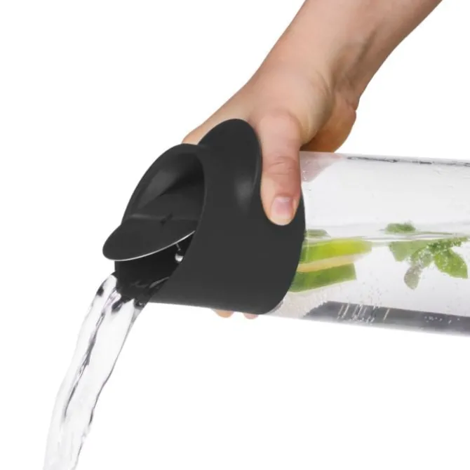 Gläser & Karaffen | WMF Nuro Wasserkaraffe mit Fruchtspieß, 1 l, schwarz