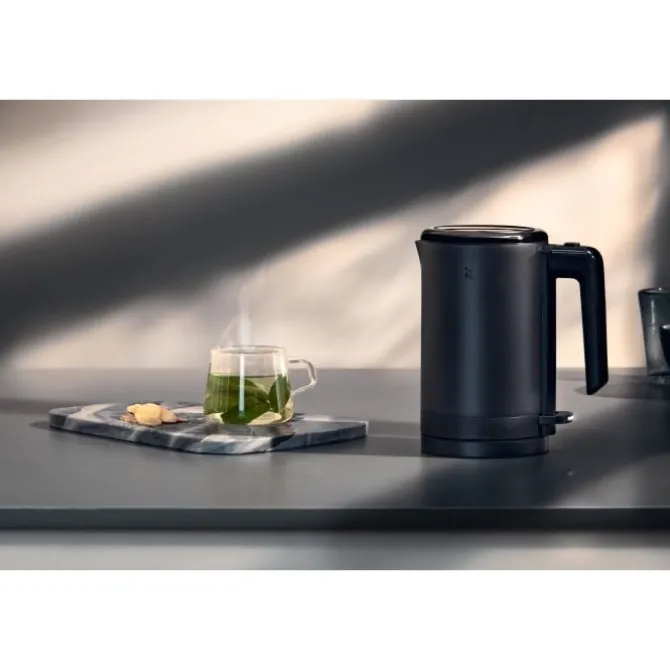 Tee- & Kaffeegenuss | Wasserkocher | WMF KÜCHENminis Wasserkocher, 0,8 l, Deep Black